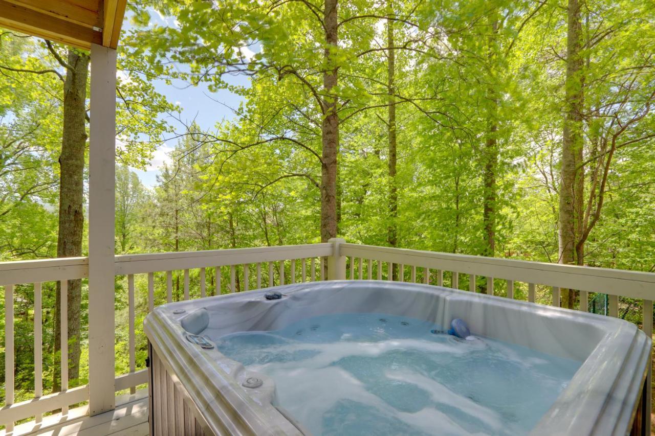 הוילה Blue Ridge Getaway With Hot Tub And Seasonal View! מראה חיצוני תמונה