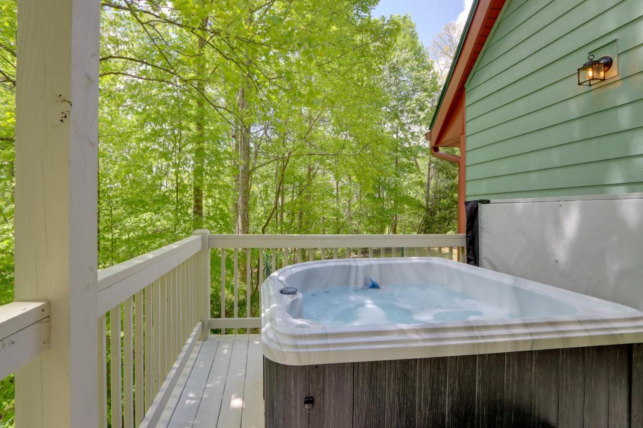 הוילה Blue Ridge Getaway With Hot Tub And Seasonal View! מראה חיצוני תמונה