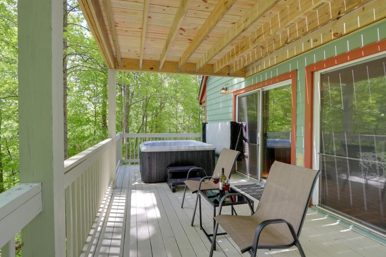 הוילה Blue Ridge Getaway With Hot Tub And Seasonal View! מראה חיצוני תמונה