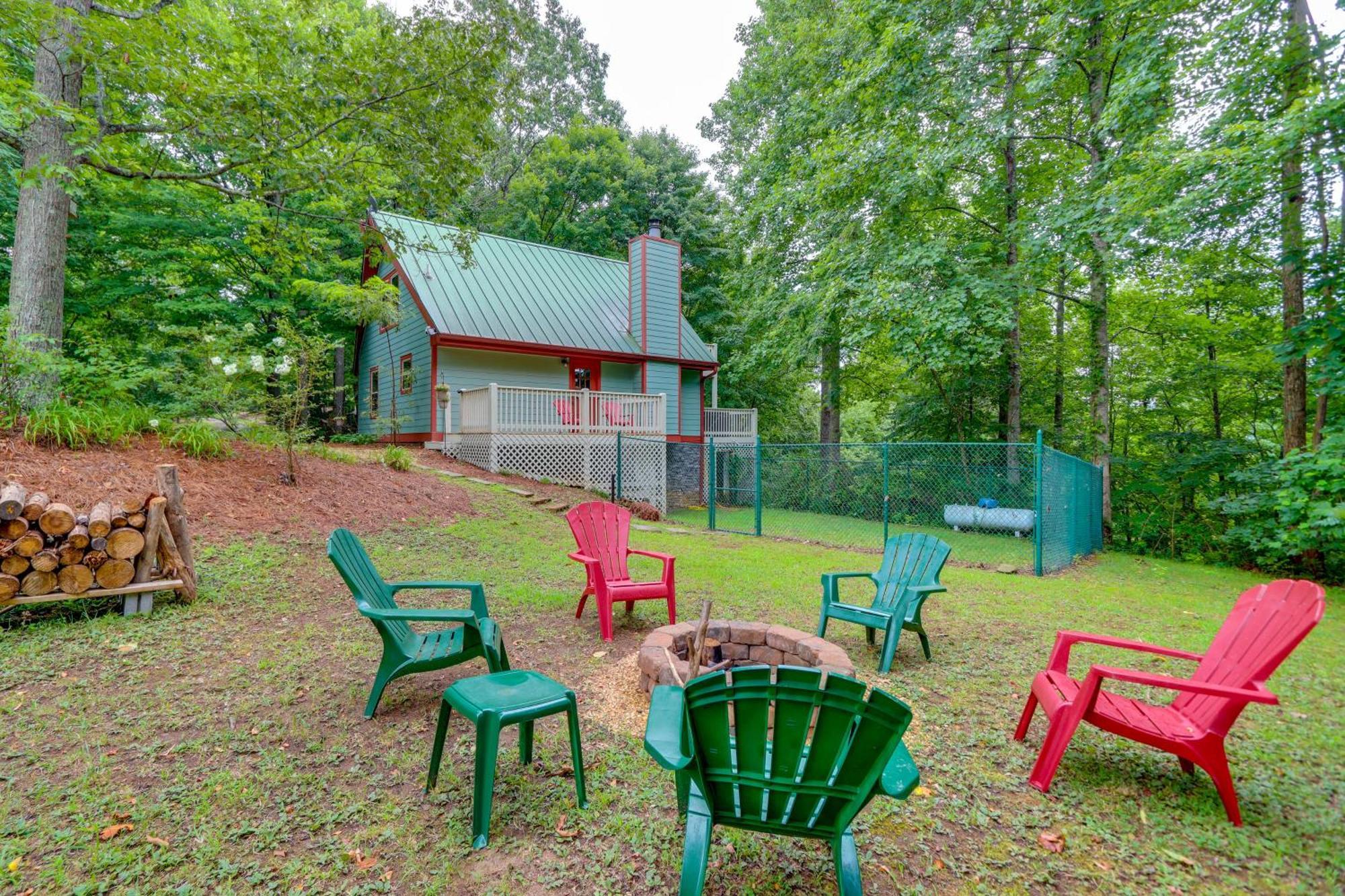 הוילה Blue Ridge Getaway With Hot Tub And Seasonal View! מראה חיצוני תמונה
